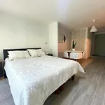 Studio Nuevo A Pasos De Club Hipico Con A/C
